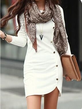 Women’s Stunning White Long Sleeve Coat Dress NWT